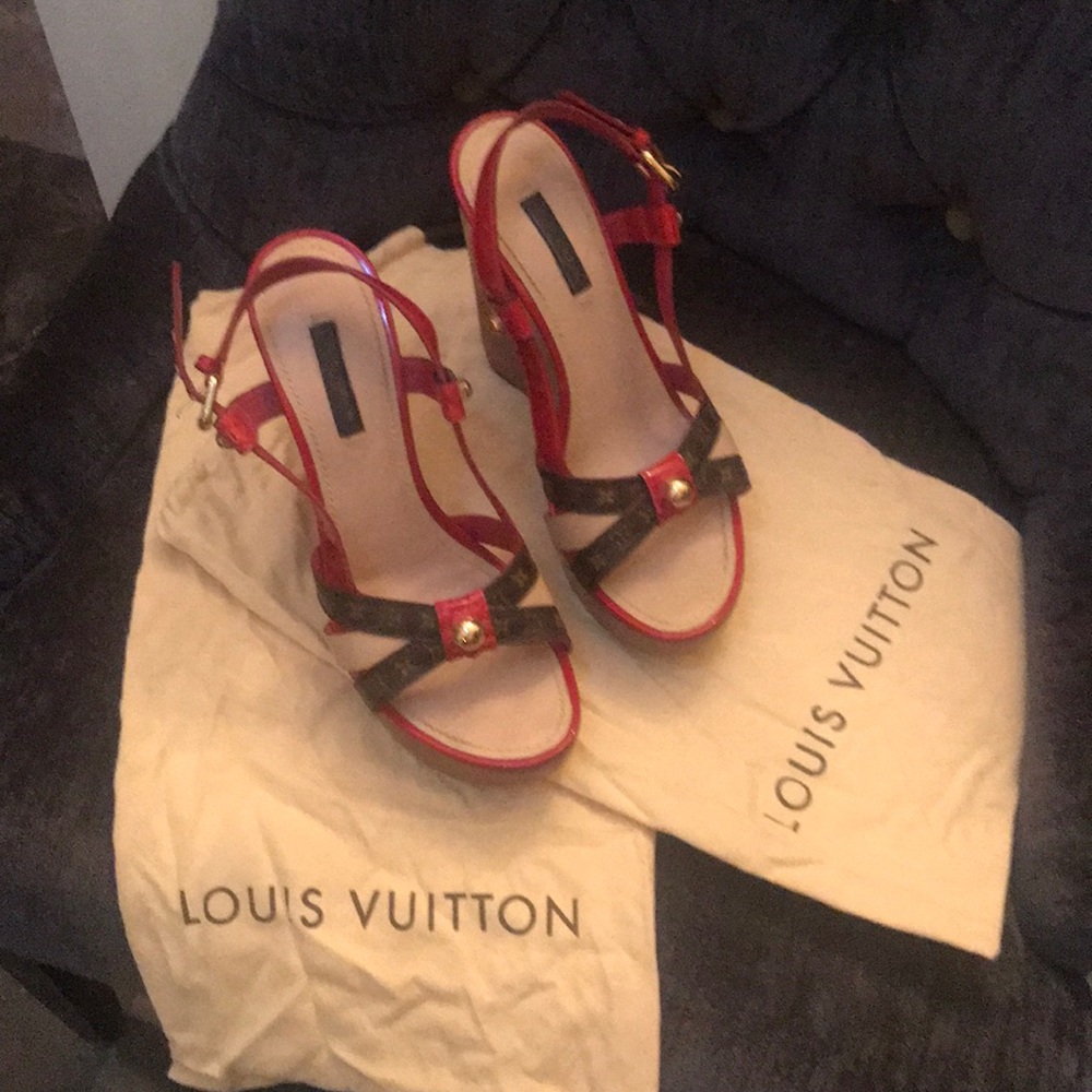 Louis Vuitton wedges 7.5 - Picture 2 of 5